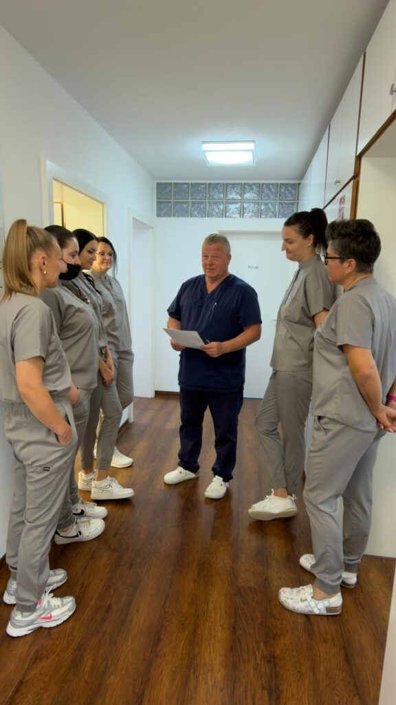 Dr. Ralph Neher 3 team dr ralph neher badbuchau werbegemeinschaft wgb